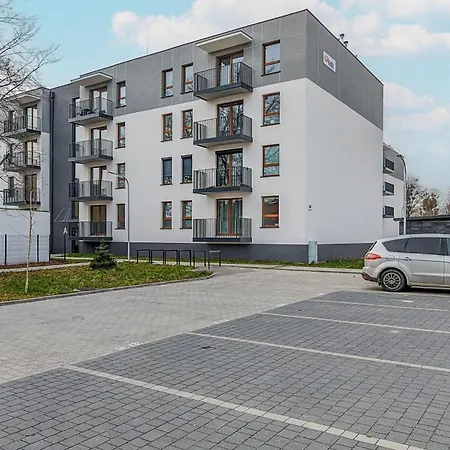 Okrzei Stylish With Balcony & Parking By Renters アパート グディニャ