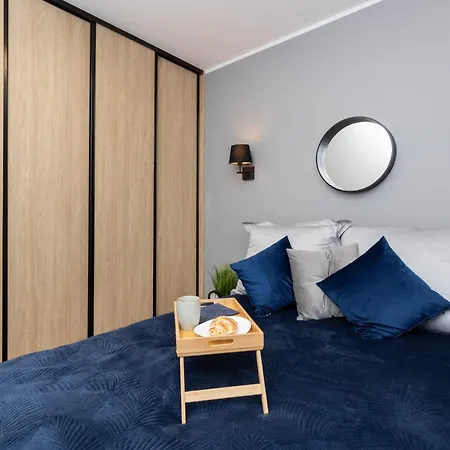 Okrzei Stylish With Balcony & Parking By Renters * グディニャ