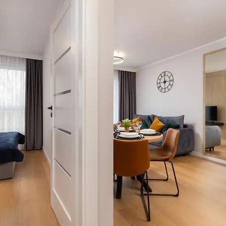 Okrzei Stylish With Balcony & Parking By Renters アパート グディニャ